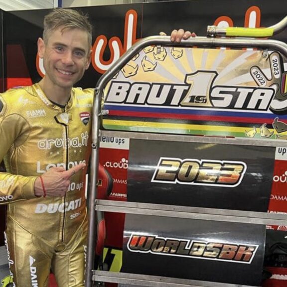 Alvaro Bautista double champion du monde Superbike