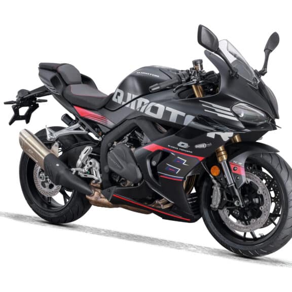 QJMOTOR SRK 800 RS