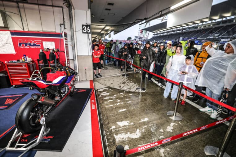 2026-8H-Suzuka—Parrade