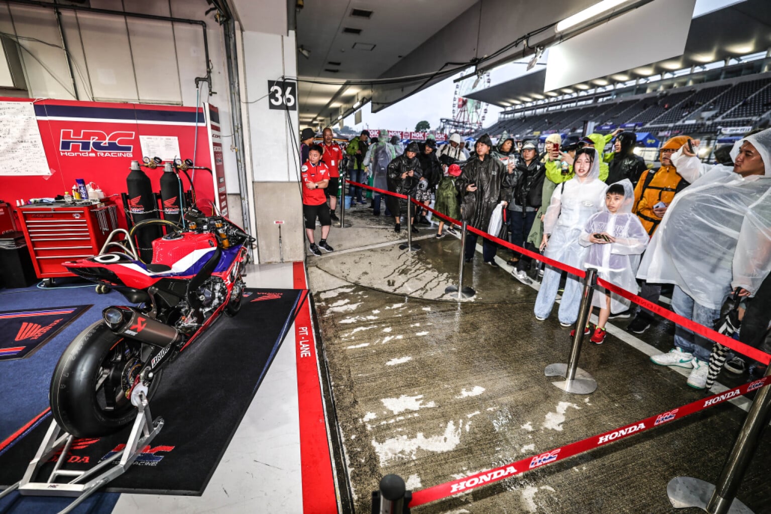 2026-8H-Suzuka—Parrade