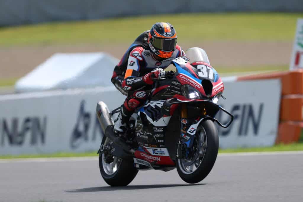 Fim_Ewc_8h_Suzuka_BMW MOTORRAD WORLD ENDURANCE TEAM, Markus REITERBERGER, Michael VAN DER MARK, Steven ODENDAAL, M1000RR