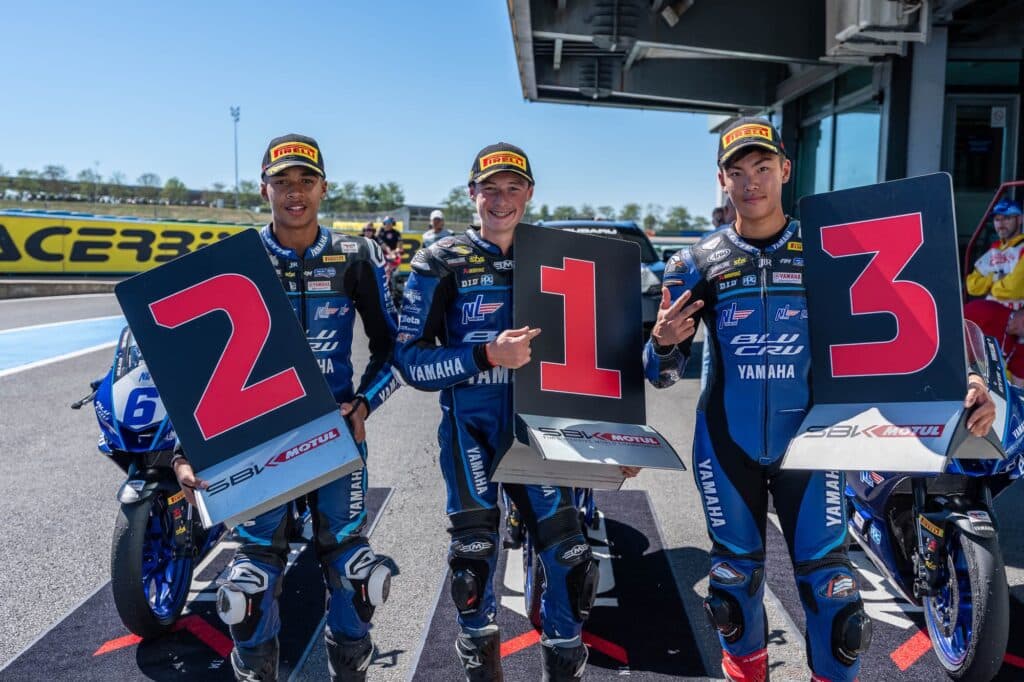 Roméo Moneyron en pole position à Magny-Cours en R3 BLU CRU